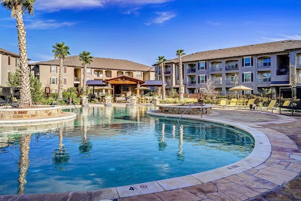 Sundance Creek apartments in Midland TX