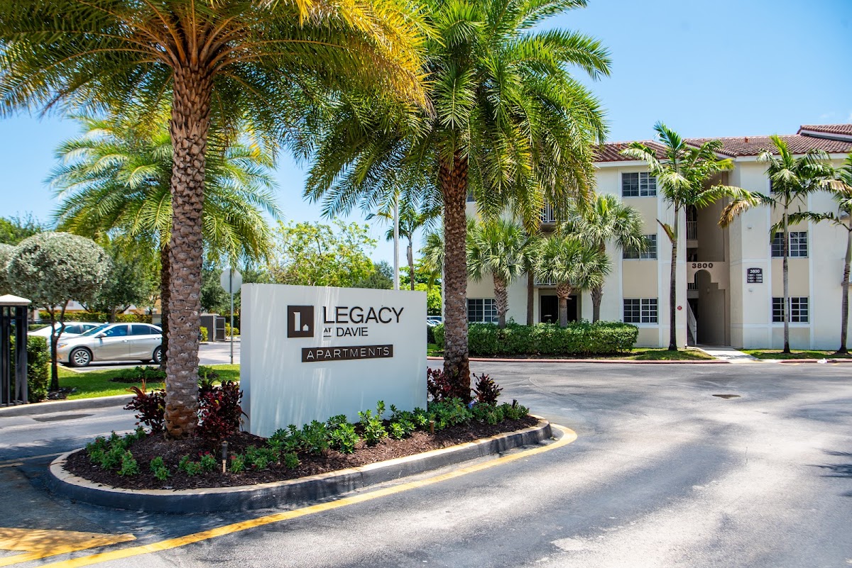 Legacy at Davie apartments in Pembroke Pines FL