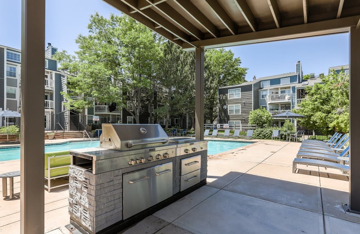 Magnolia Ridge apartments in Thornton, CO