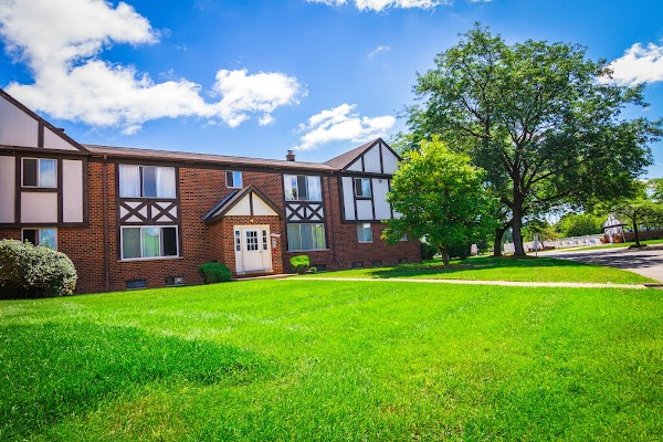 Maple Creek Apartments apartments in Warren MI