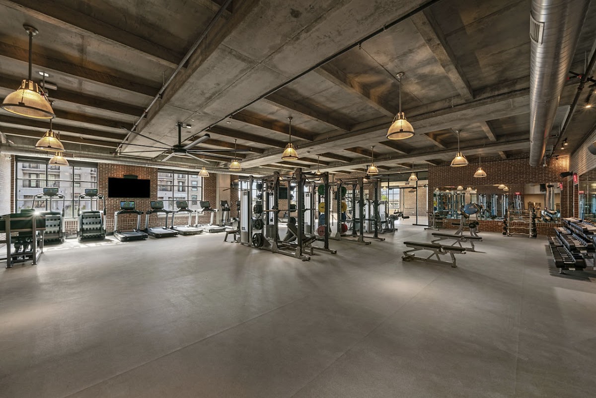 Salt Lake Crossing apartments in West Valley City UT