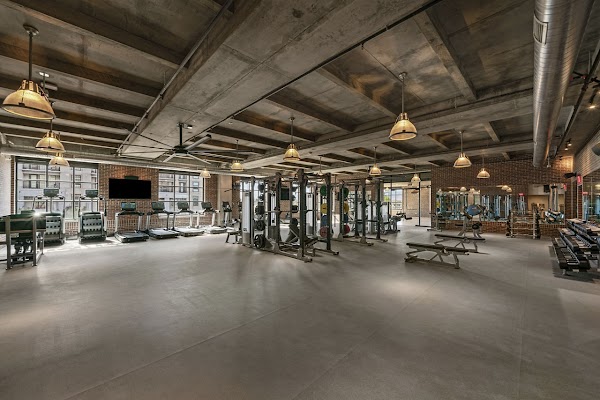 Salt Lake Crossing apartments in West Valley City UT