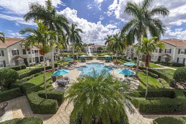The Hamptons on Heron Bay apartments in Coral Springs FL