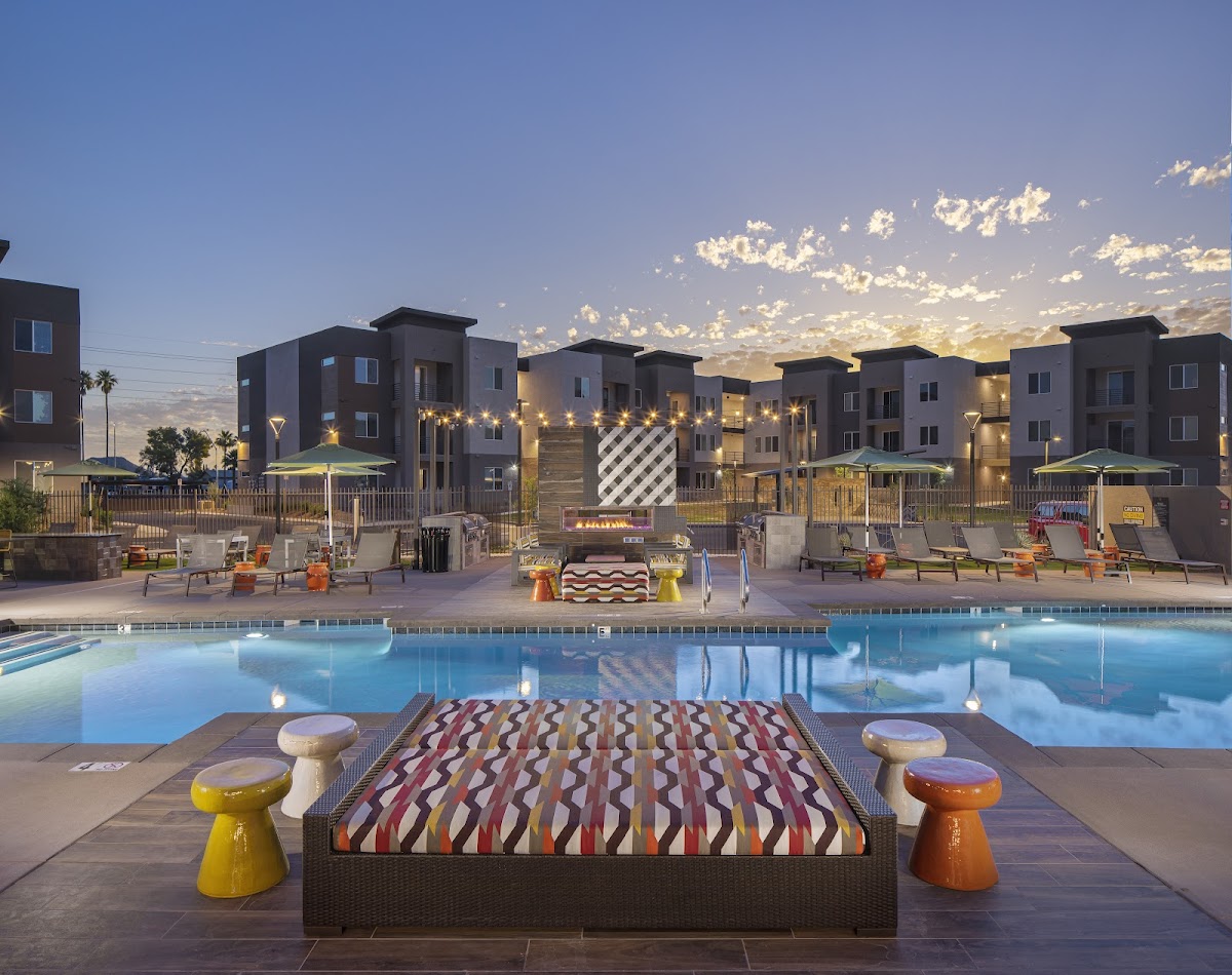 Hangar at Thunderbird apartments in Peoria AZ