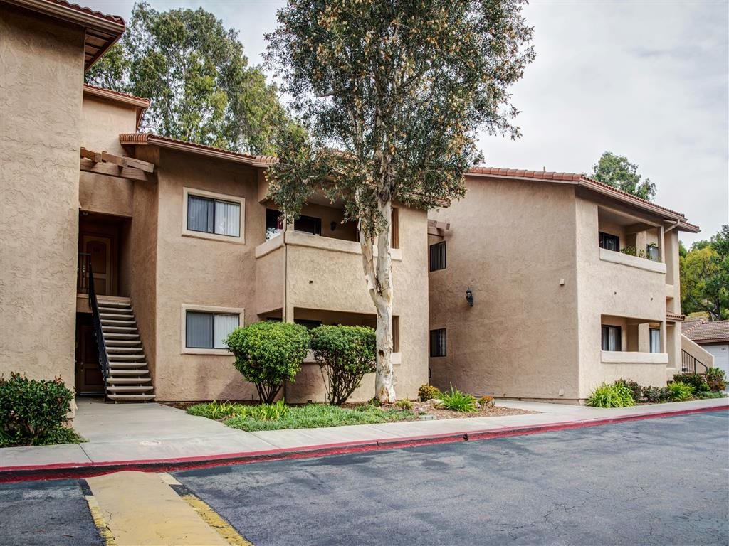 River Oaks Apartment Homes apartments in Oceanside CA