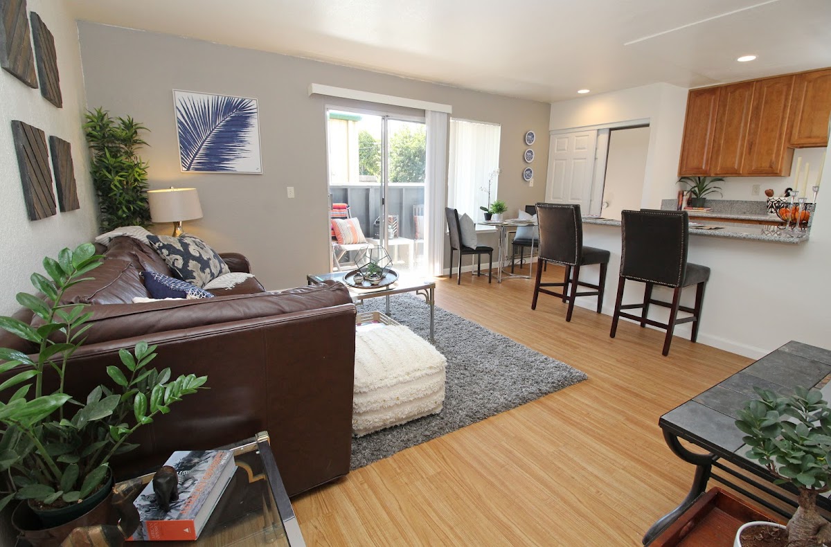 Prospera Square apartments in Stockton, CA