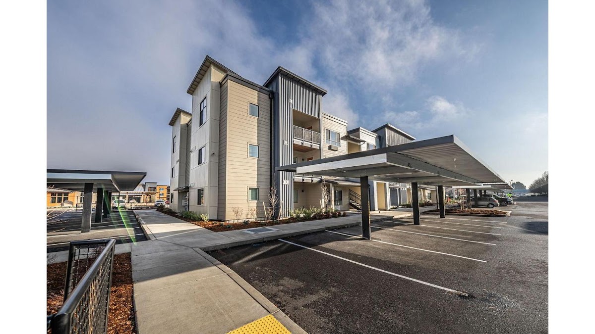 The McKenzie at Crescent Village apartments in Eugene OR