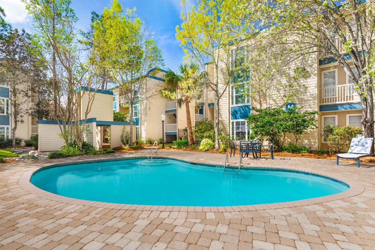 Windmill Creek North apartments in Metairie, LA
