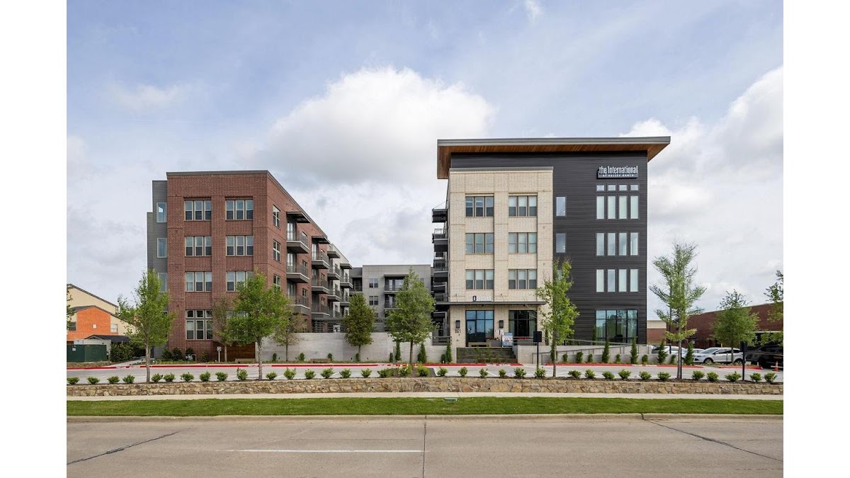 International at Valley Ranch apartments in Carrollton TX