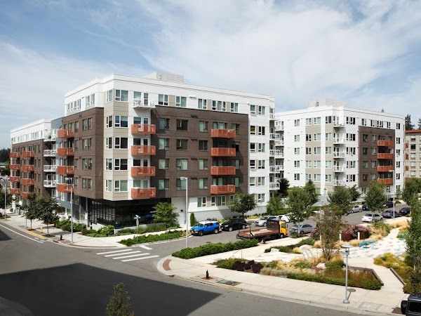 Avalon Esterra Park apartments in Bellevue WA