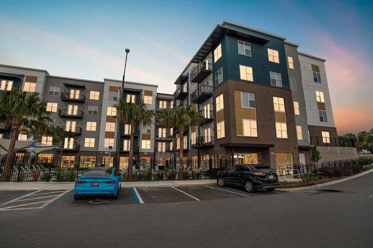 RISE Thirty Fourth apartments in Gainesville FL
