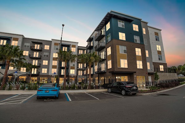 RISE Thirty Fourth apartments in Gainesville FL