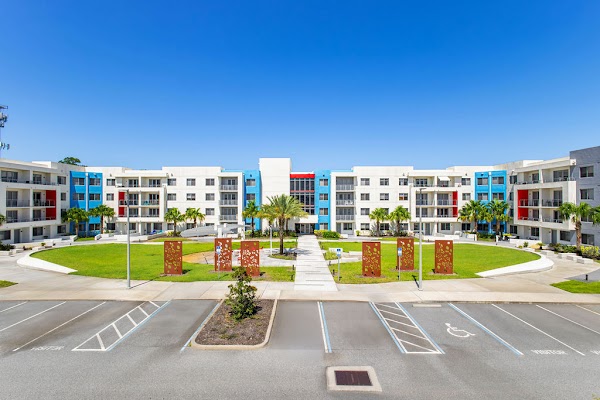 Icon One Daytona apartments in Daytona Beach FL