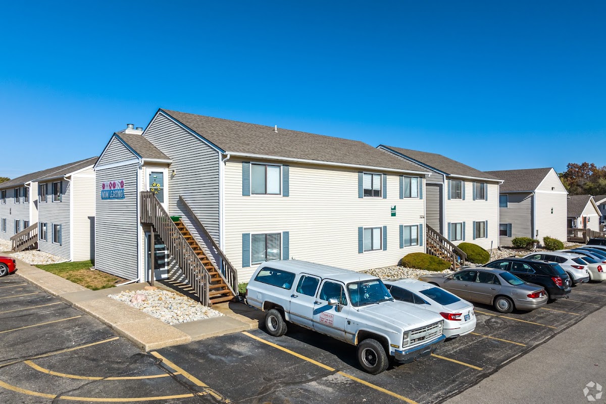Oakbrook Terrace Apartments apartments in Topeka, KS