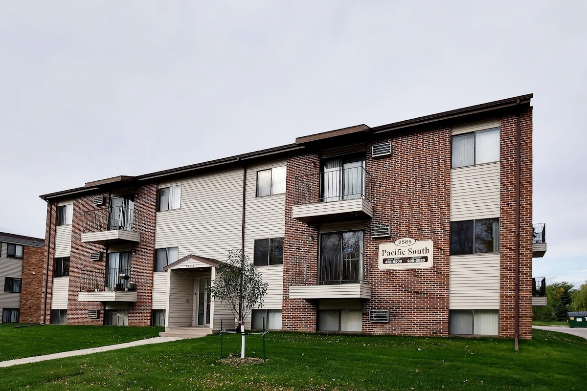 Pacific South apartments in Fargo ND