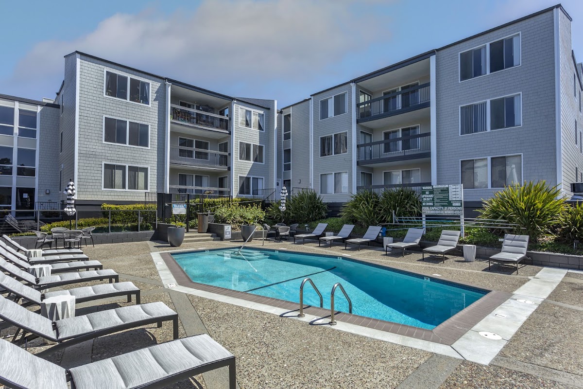Delphine on Diamond apartments in Daly City CA
