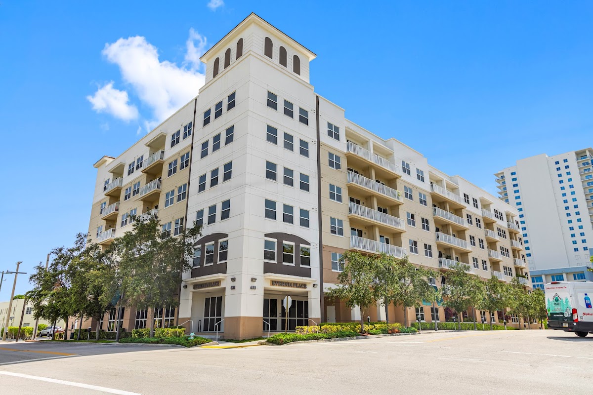 Evernia Place apartments in West Palm Beach FL