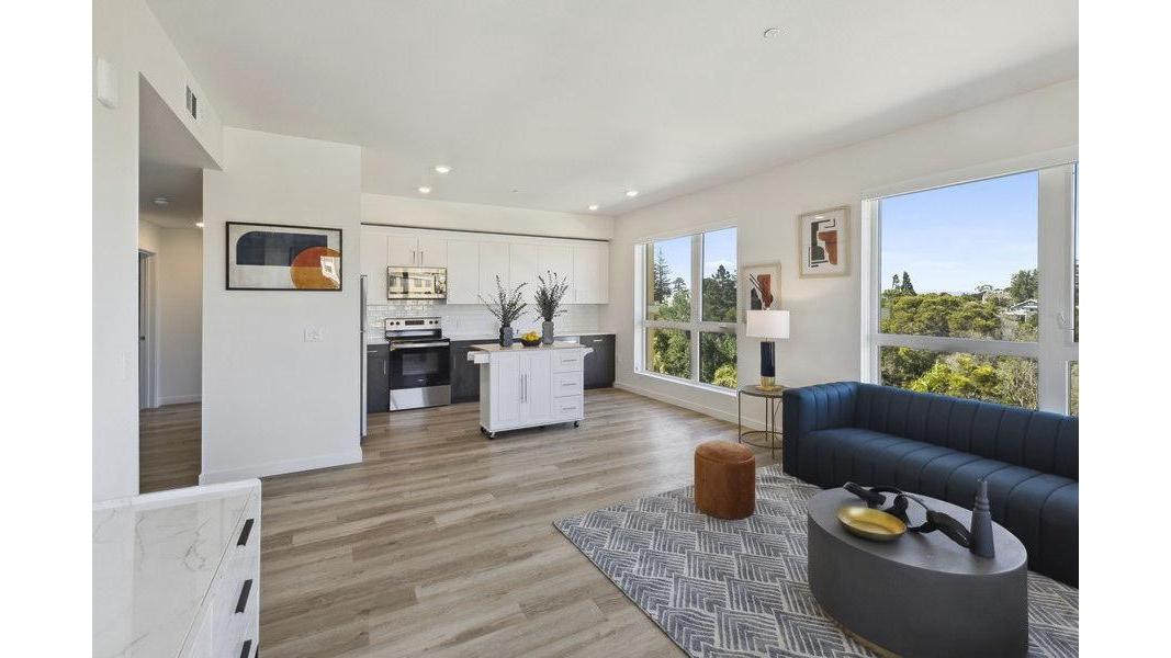 Lincoln Landing apartments in Hayward CA