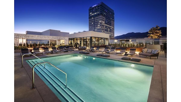 Altana apartments in Glendale CA