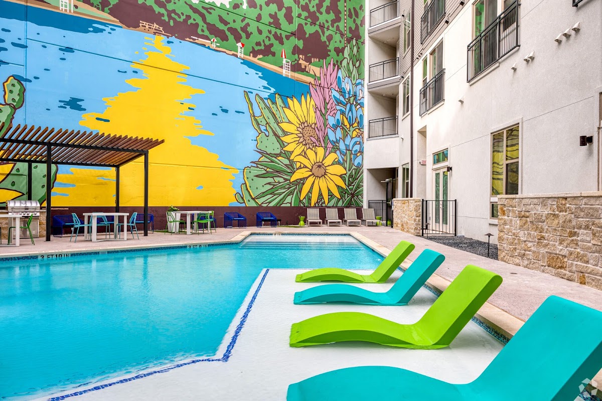 Bridge at Turtle Creek apartments in Austin TX