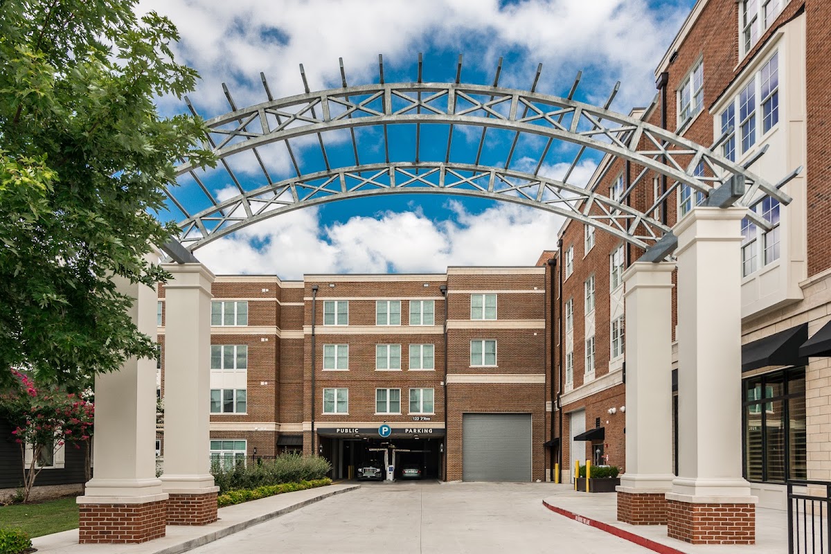 Hamilton Young, LLC apartments in Franklin, TN