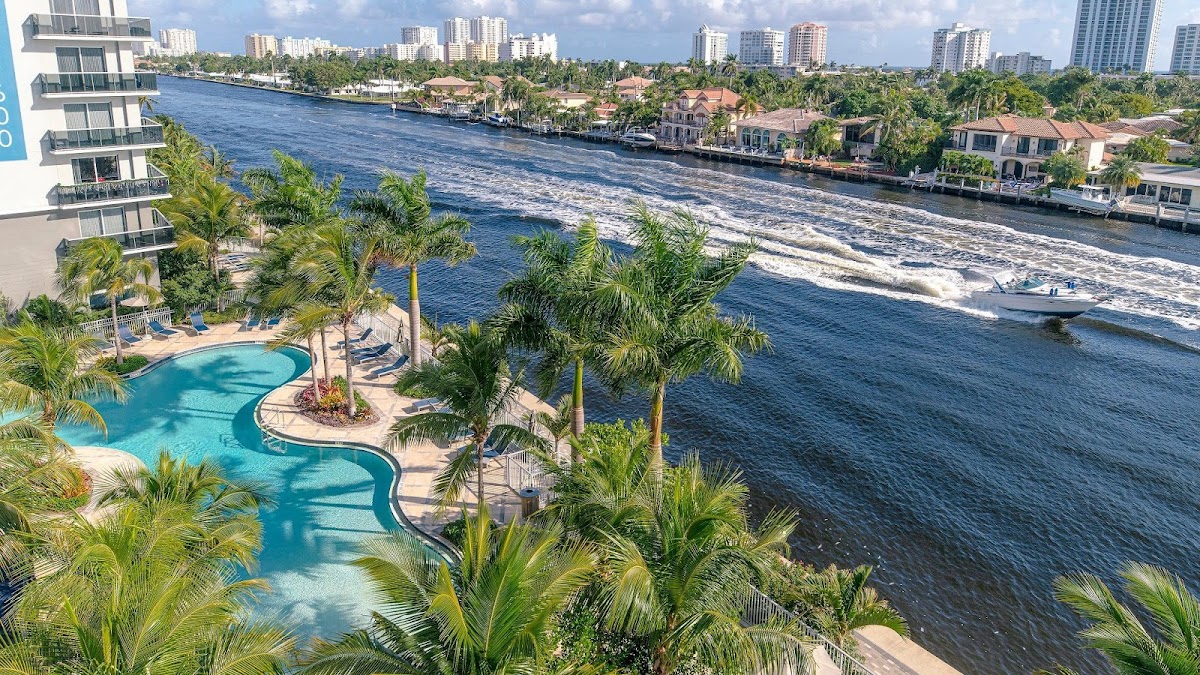 Emera Port Royale apartments in Pompano Beach FL