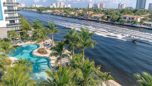Emera Port Royale apartments in Pompano Beach FL
