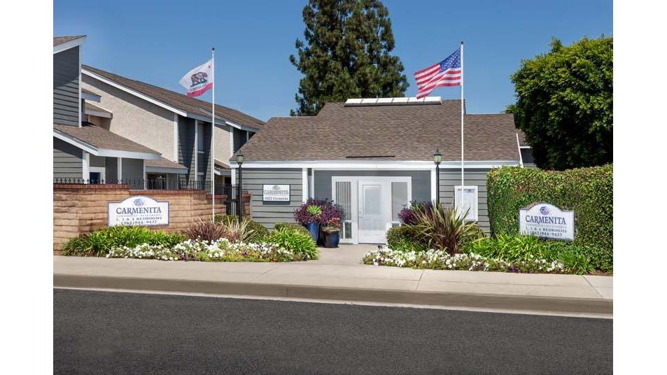Carmenita Townhouse Apartments apartments in Norwalk CA