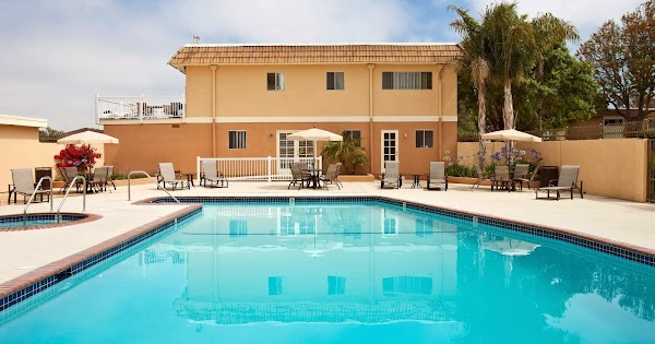 Ocean Villas Apartments apartments in Oxnard CA