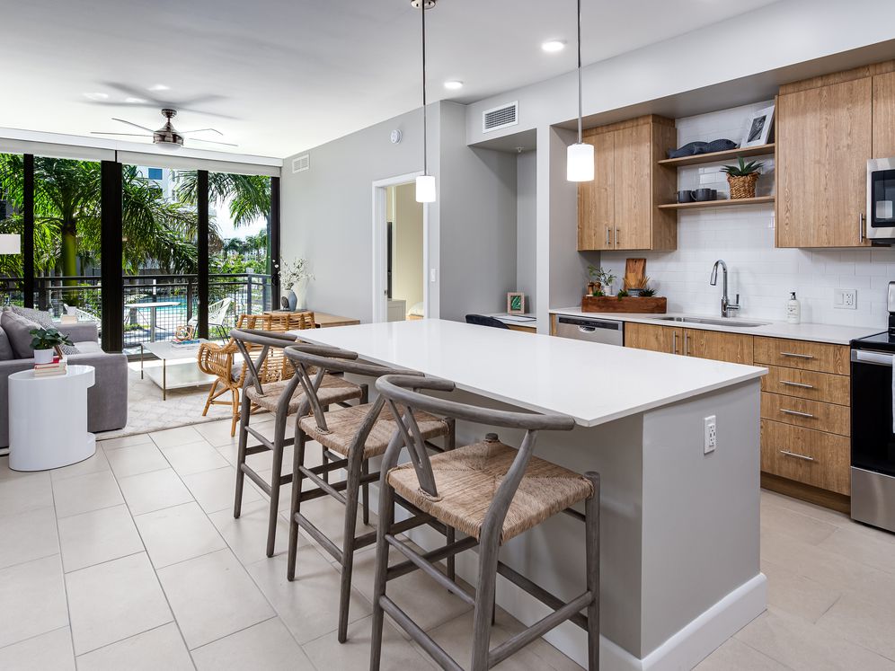 Avalon Doral apartments in Hialeah FL