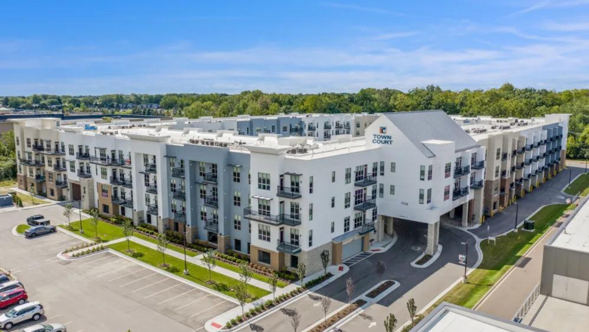 Town Court apartments in Farmington Hills MI