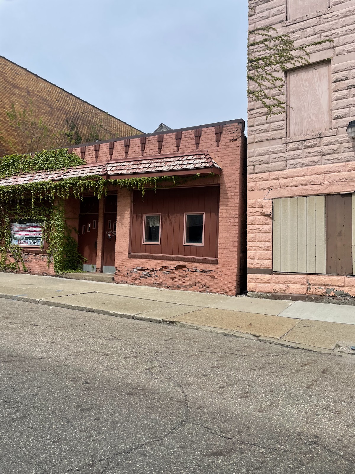 REM Commercial apartments in Canton OH