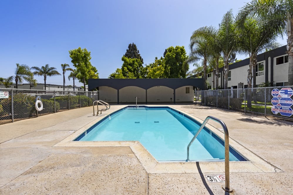 Vista Lane apartments in Chula Vista, CA