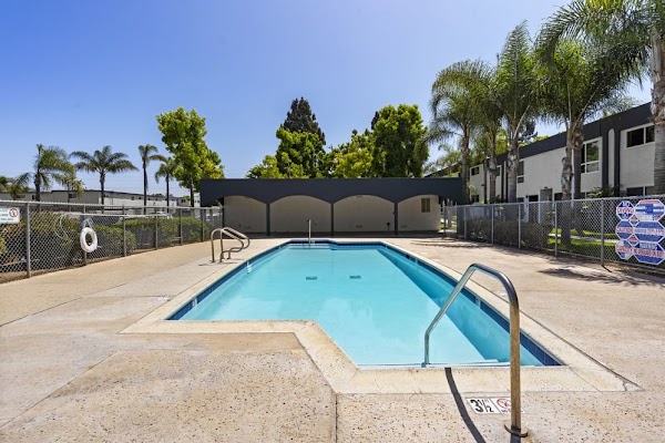 Vista Lane apartments in Chula Vista, CA