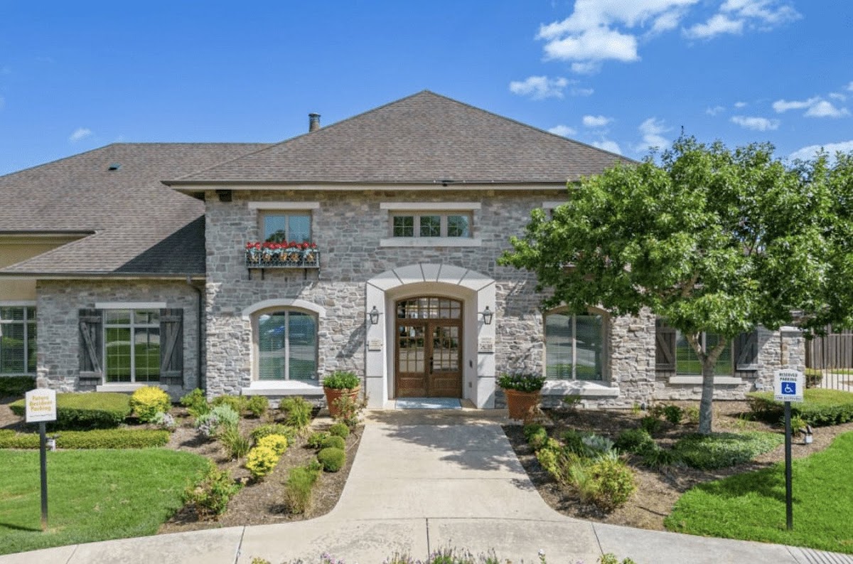 Cypress Creek at Fayridge apartments in Pearland TX