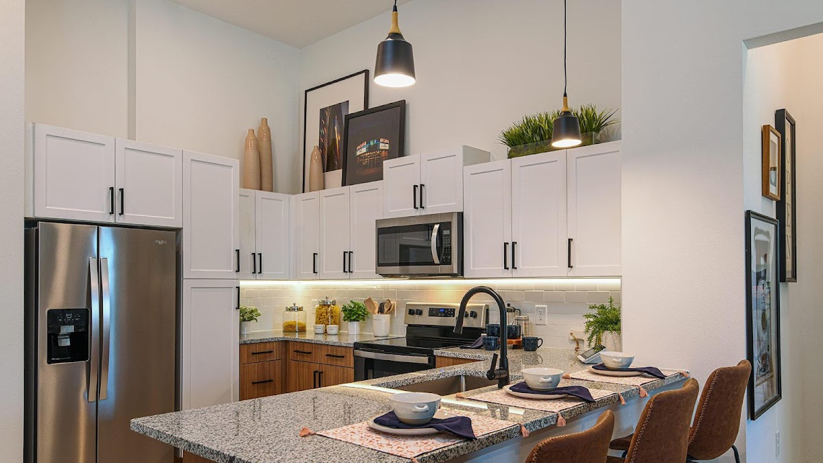 The Henry | Luxury Apartment Homes apartments in Sanford FL