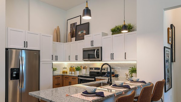 The Henry | Luxury Apartment Homes apartments in Sanford FL