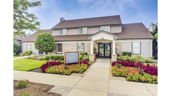 Haven on Long Grove apartments in Aurora IL