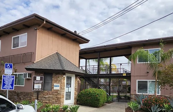 Villas At Millbrook apartments in Fresno, CA