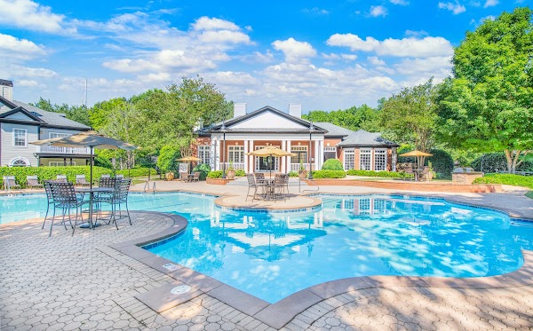 MAA River Oaks apartments in Johns Creek GA