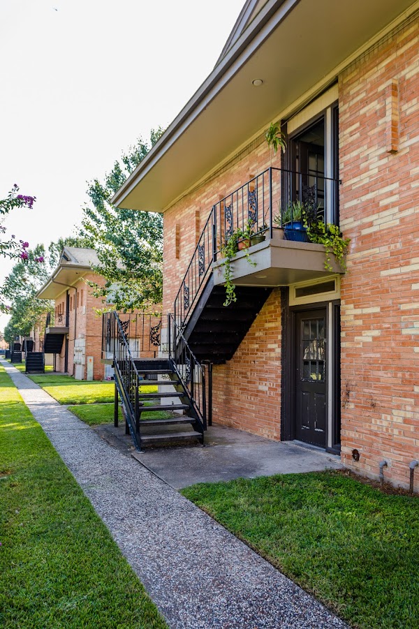 Red Pines Apartments apartments in Pasadena TX