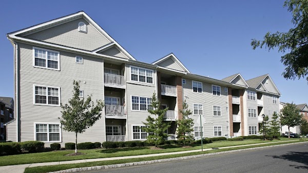 The Highlands at South Plainfield Apartments apartments in Edison, NJ