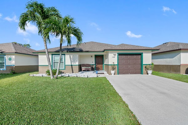 Merritt Place Estate apartments in Florida City, FL
