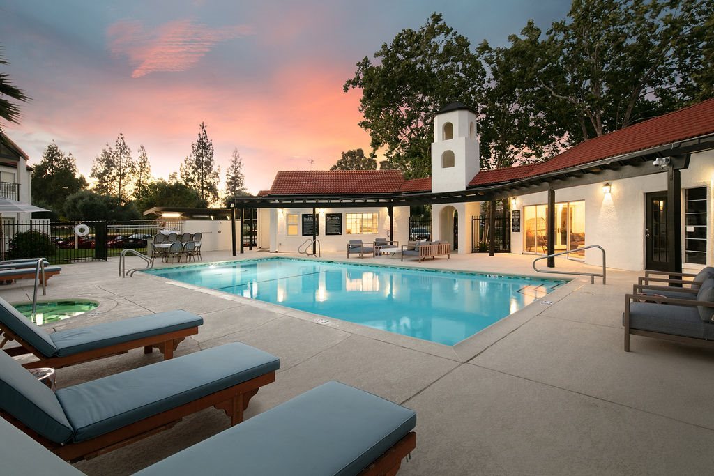 Laurel Creek apartments in Fairfield CA