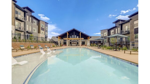 Broadstone Wren apartments in Centennial, CO