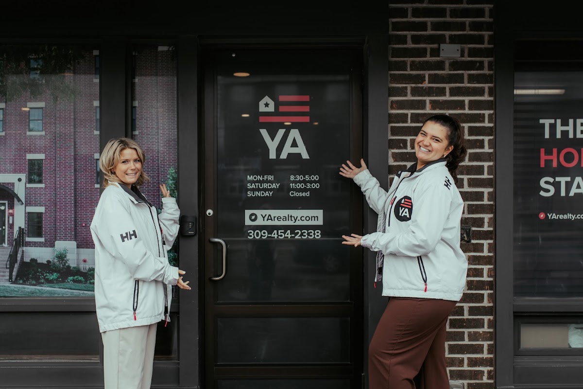 Young America Realty - Student Division apartments in Bloomington IL