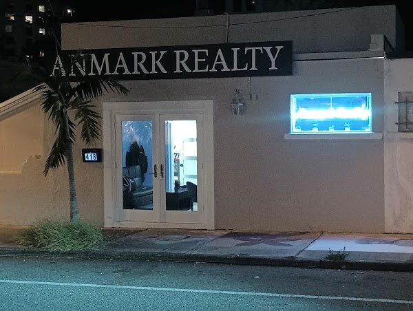 Anmark Properties Llc apartments in Sarasota FL