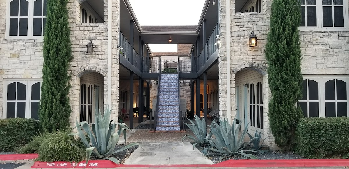 Alma Woodward apartments in Austin TX