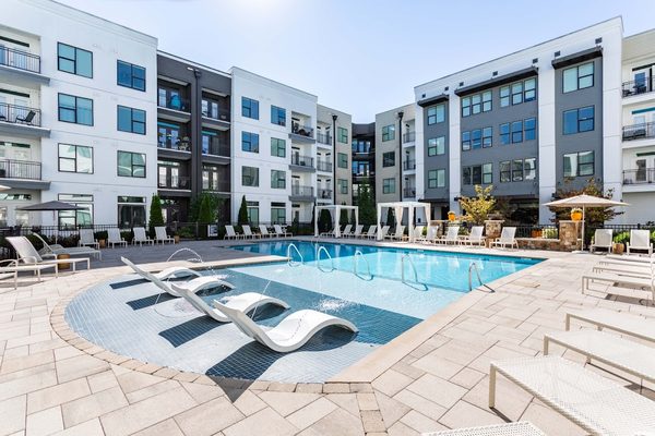 IMT at the Galleria apartments in Franklin, TN