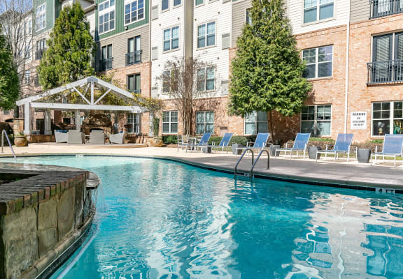 Westmount Ashwood apartments in Sandy Springs, GA